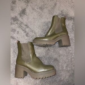 Sam & Libby Pleather Army Green Combat Boots Size 9